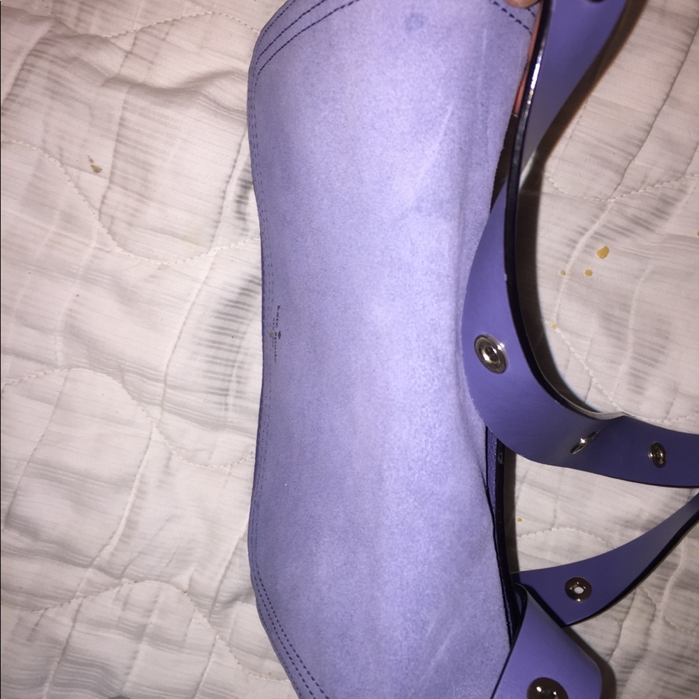 💜 Crossbody 💜 - Picture 2 of 8